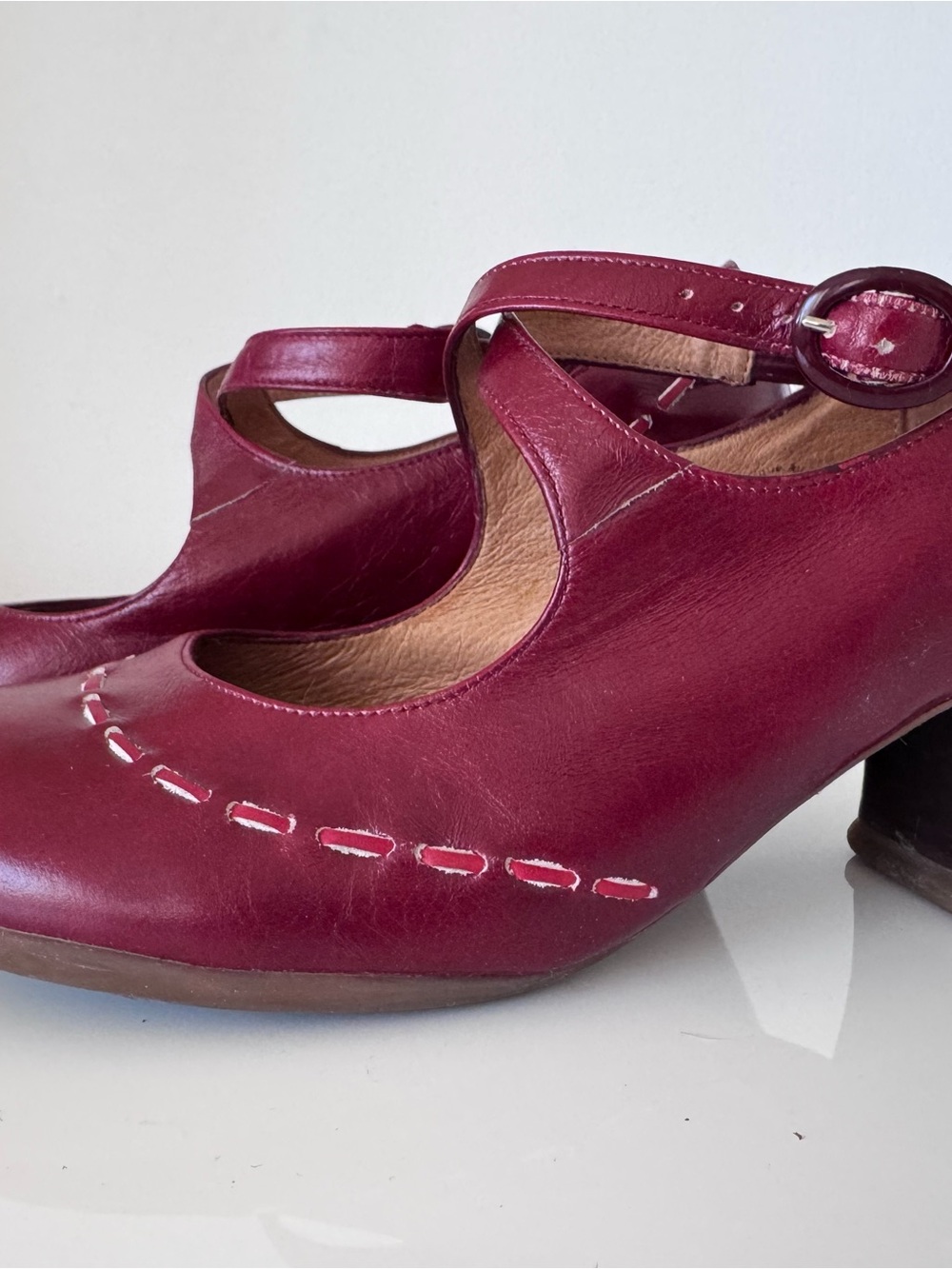 John Fluevog Women's Wine Red Mary Jane heels - Picture 3 of 7